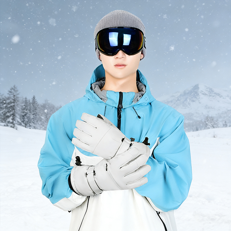 Ski Gloves with Built-in Wrist Guards - Image 5