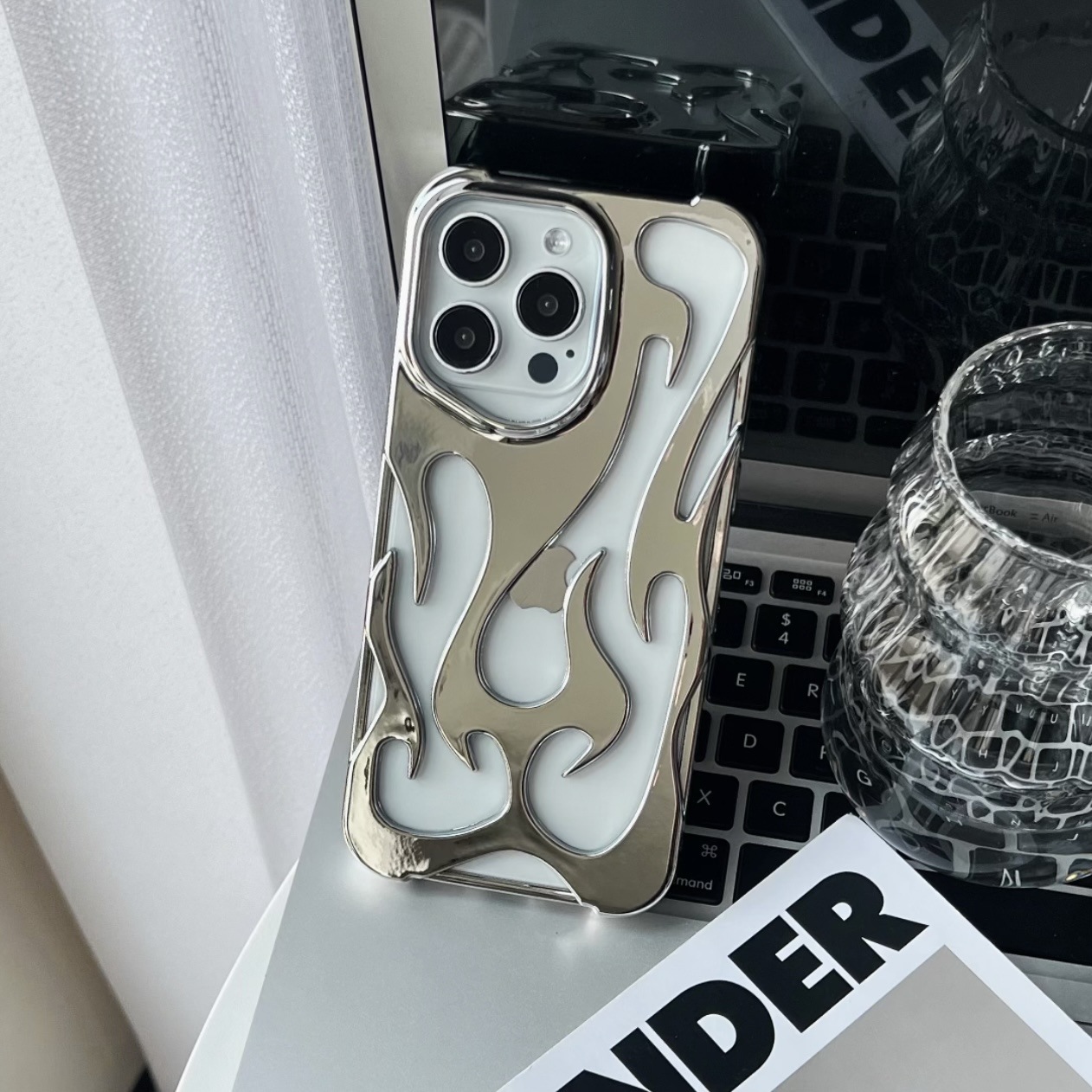Electroplated Hollow Flame Pattern Phone Case Suitable For iPhone 15 Pro - Image 10