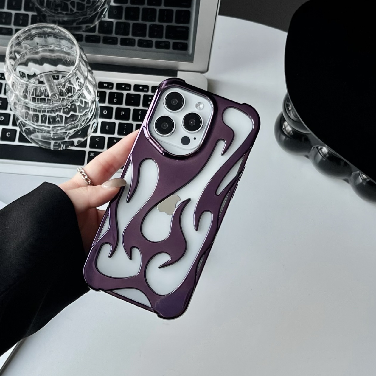 Electroplated Hollow Flame Pattern Phone Case Suitable For iPhone 15 Pro - Image 6